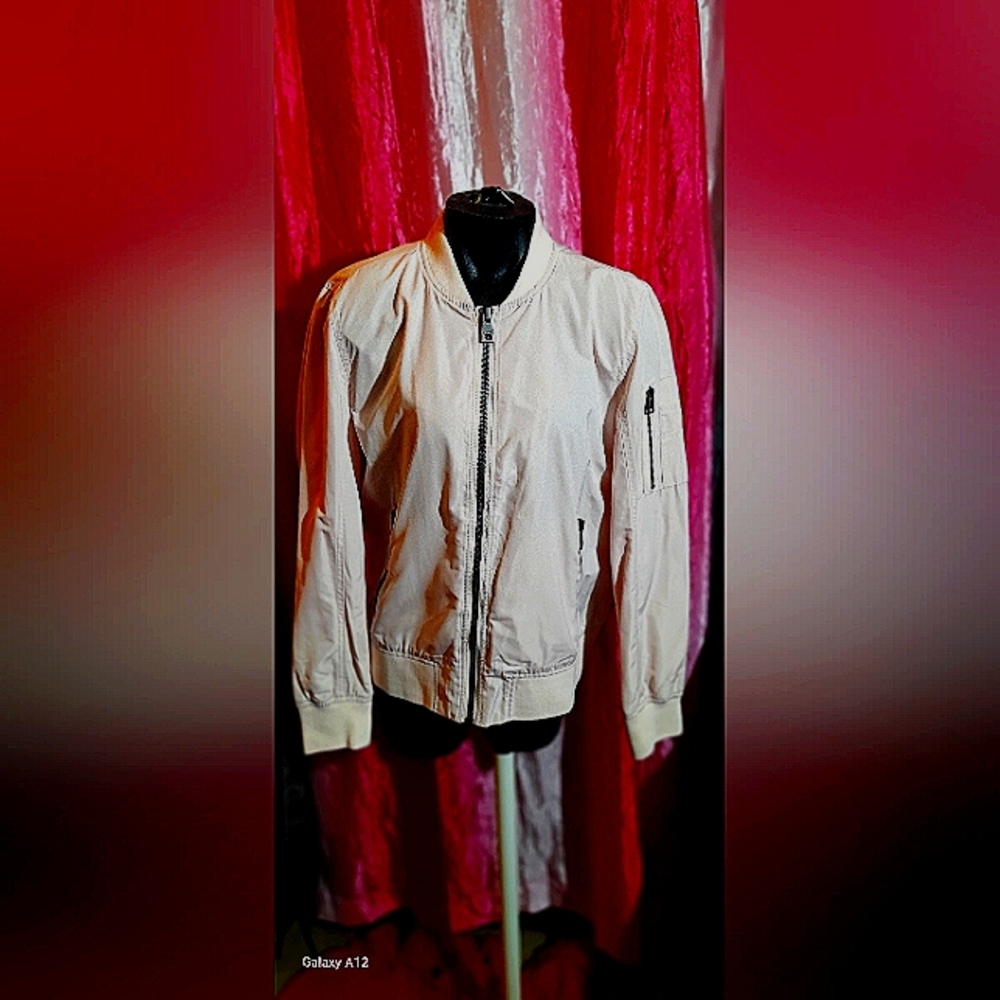 "Levi Strauss" zip up windbreaker